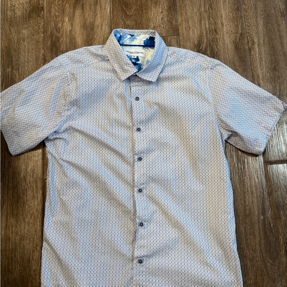 Thomas Sterling Men's M Short Sleeve Button-Up Shirt in Light Blue Microprint